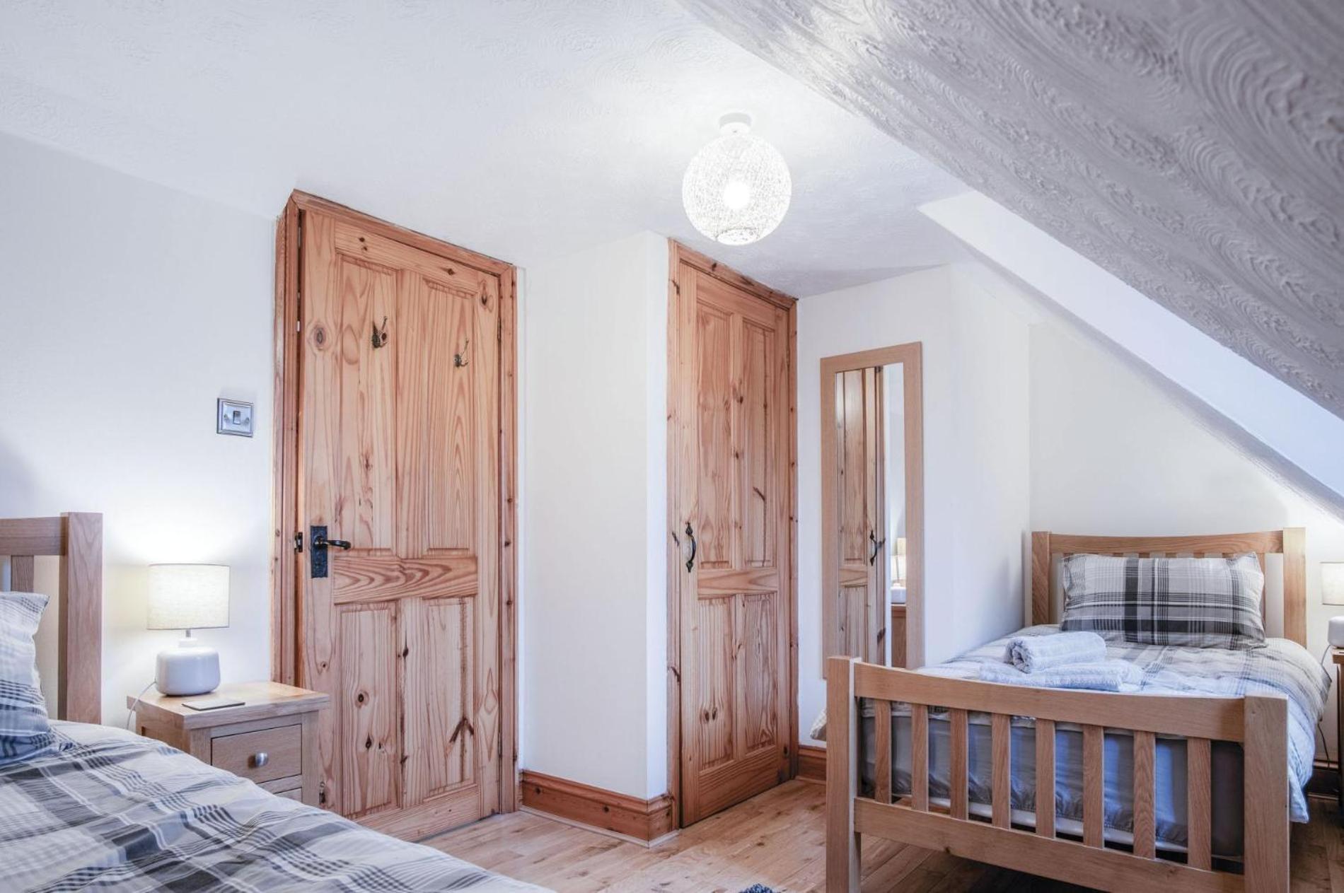 The Brambles - 2 Bedroom Cottage - Llanteg Extérieur photo